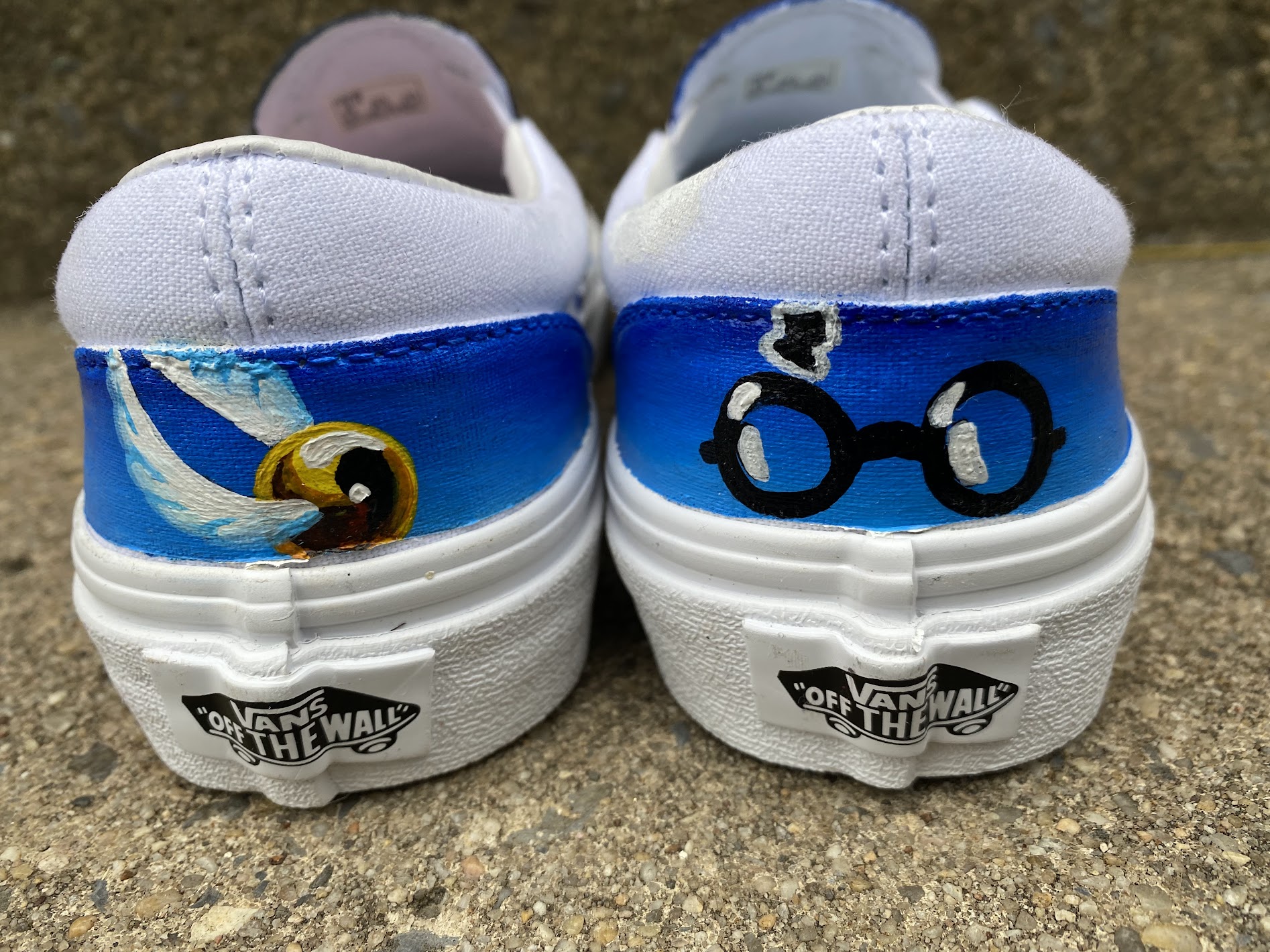 Alternate view of Harry Potter · Hogwarts & owl